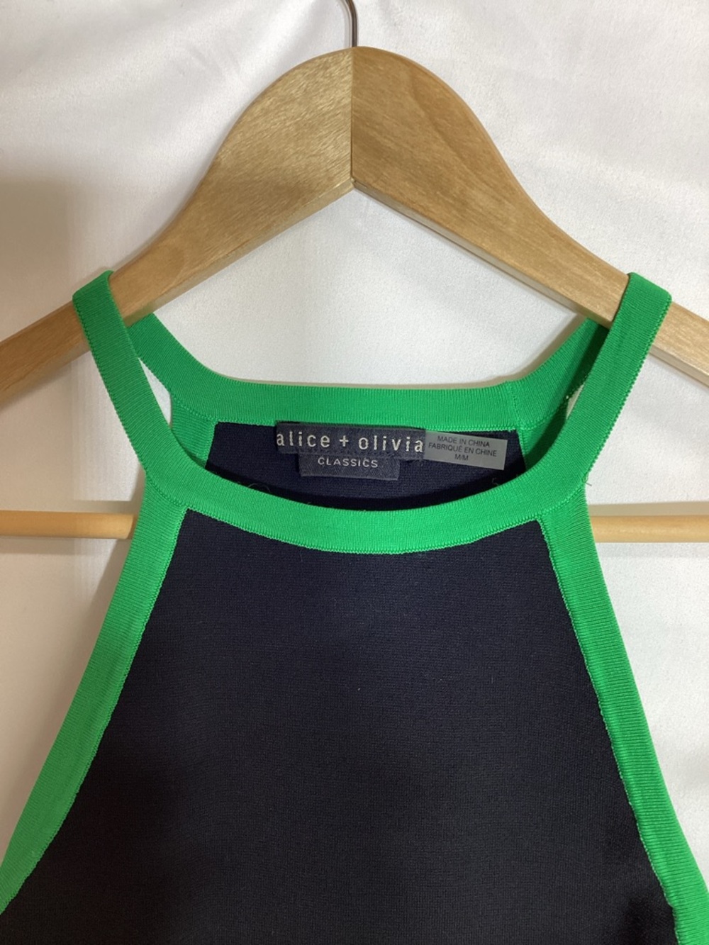 ALICE + OLIVA HIEDI HALTER TOP Black and Garden Green Size M - Picture 7 of 11